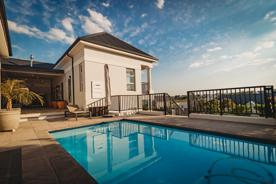 4 Bedroom Property for Sale in Kingswood Golf Estate Western Cape